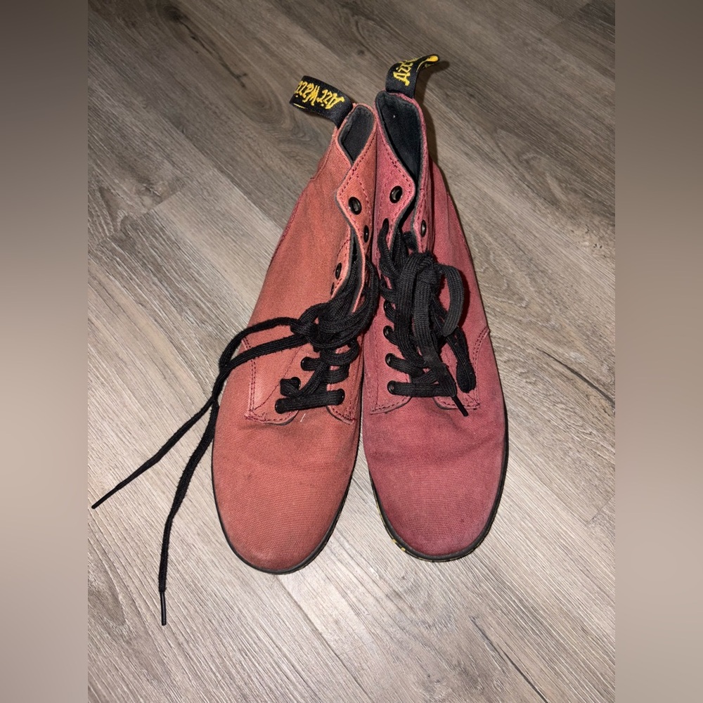 Doc Martens • Boots